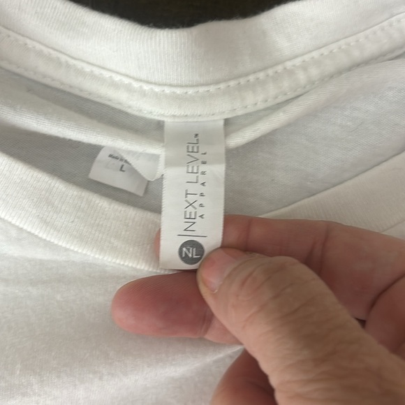 Older Threat crop top shirt size large - Picture 6 of 7